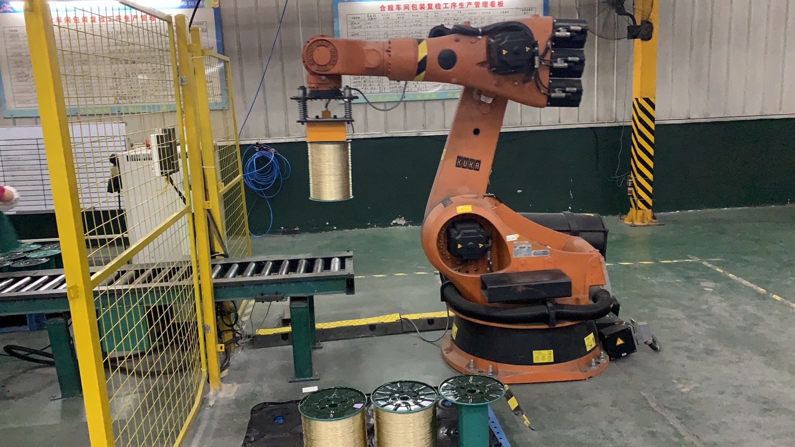 Kuka pick and place hot sale robot